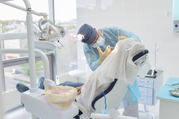Best Emergency Tooth Extraction  in Parma Heights, OH